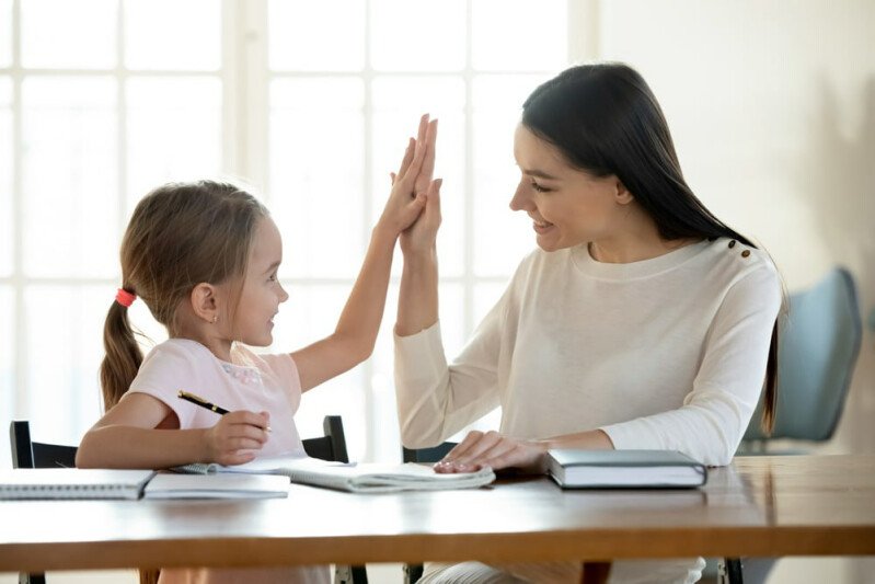 В семейных центрах столицы родителей научат отвечать на детские «почему»