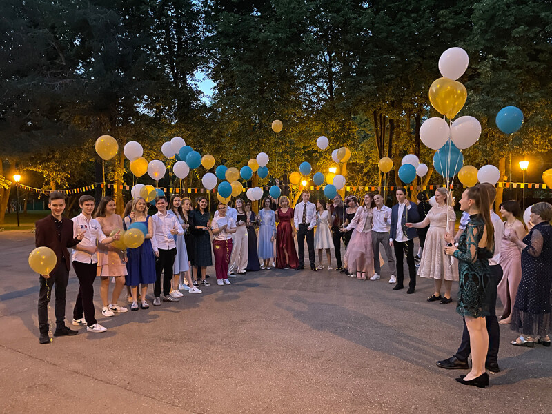 В реабилитационно-образовательных центрах столицы прошли выпускные вечера