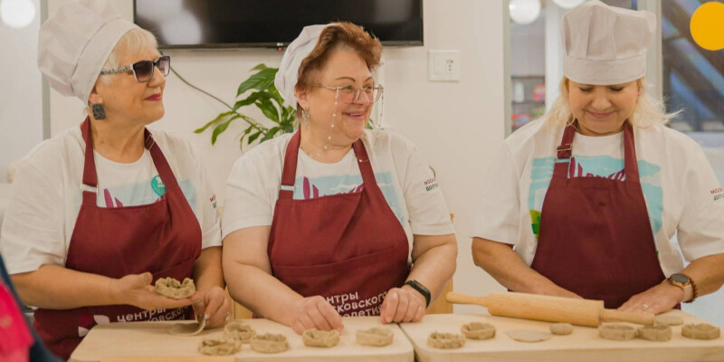 Вкусно, познавательно и полезно: в центрах московского долголетия завершился фестиваль «Кухни народов России»