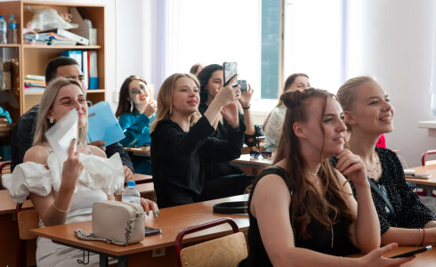 Евгений Стружак поздравляет москвичей с Днём знаний